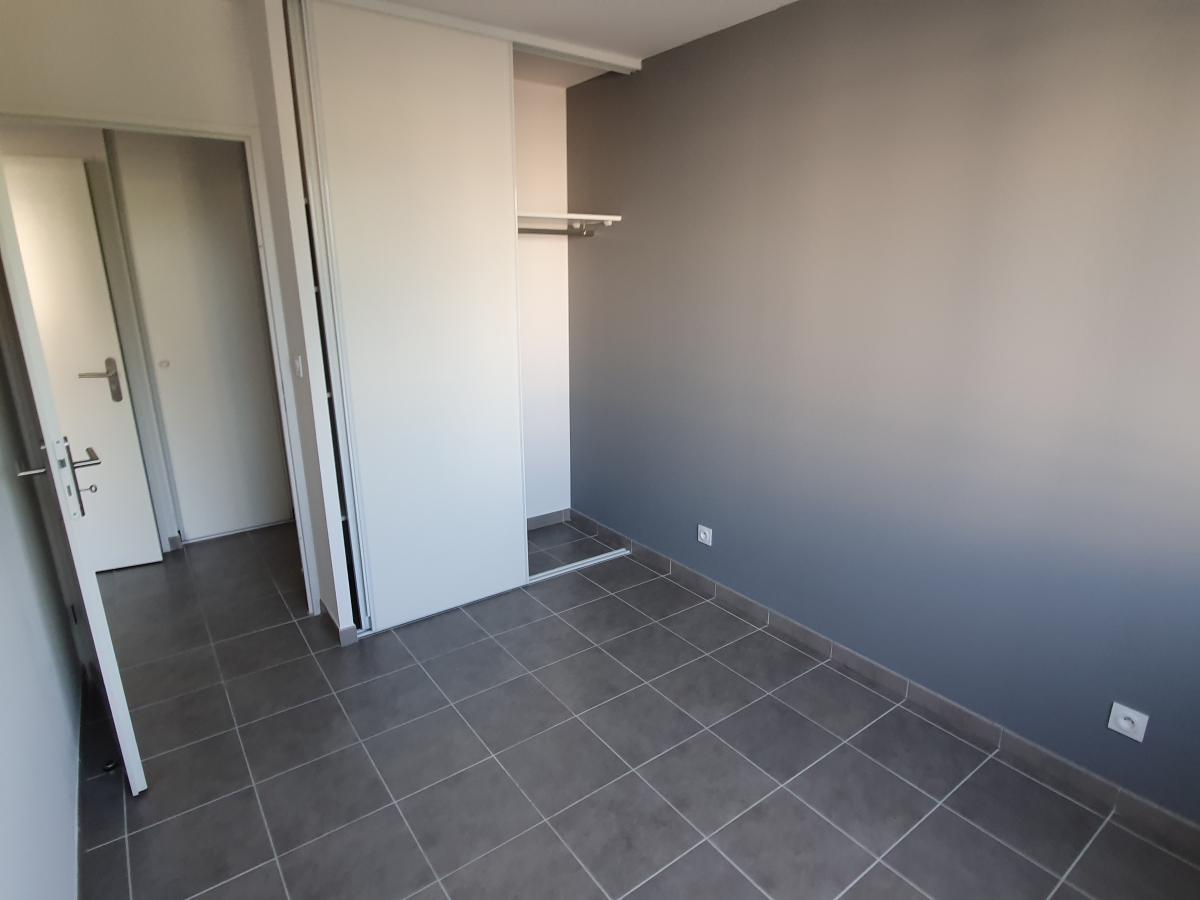 
																																							3 pièces - 
																																						2ème étage - 61m² - 725,70 € - Photo #4