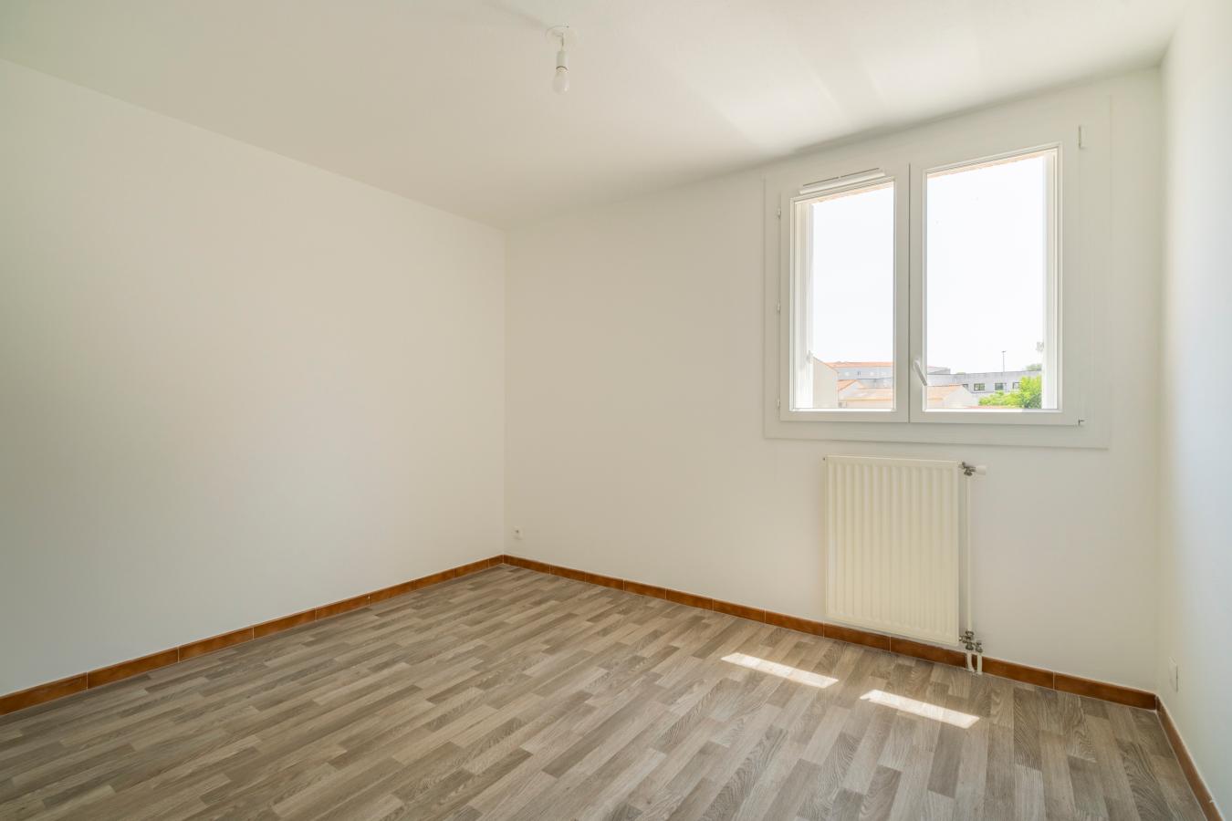 
																																							4 pièces - 
																																						1er étage - 79m² - 173 200 € - Photo #7