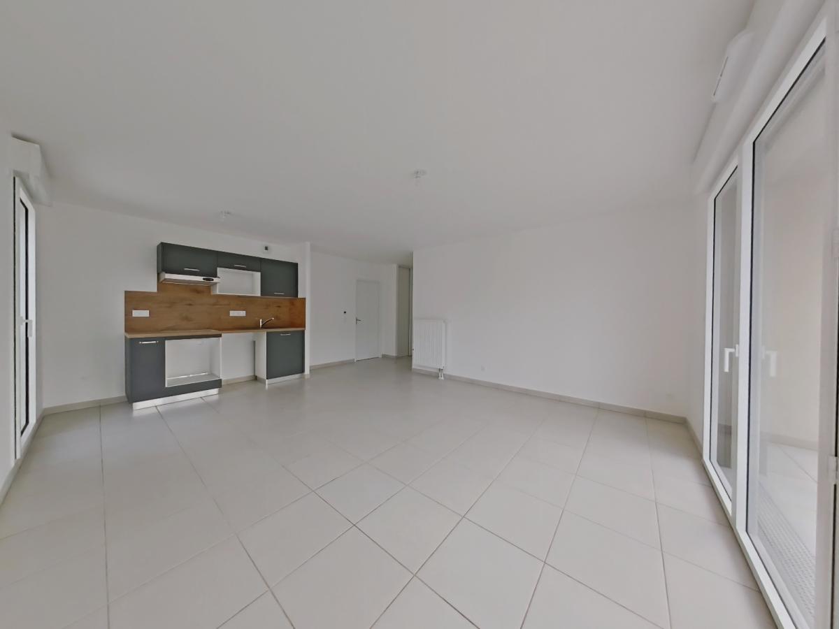 4 pièces - 7ème étage - 81m² - 1 097,28 € - Photo #1