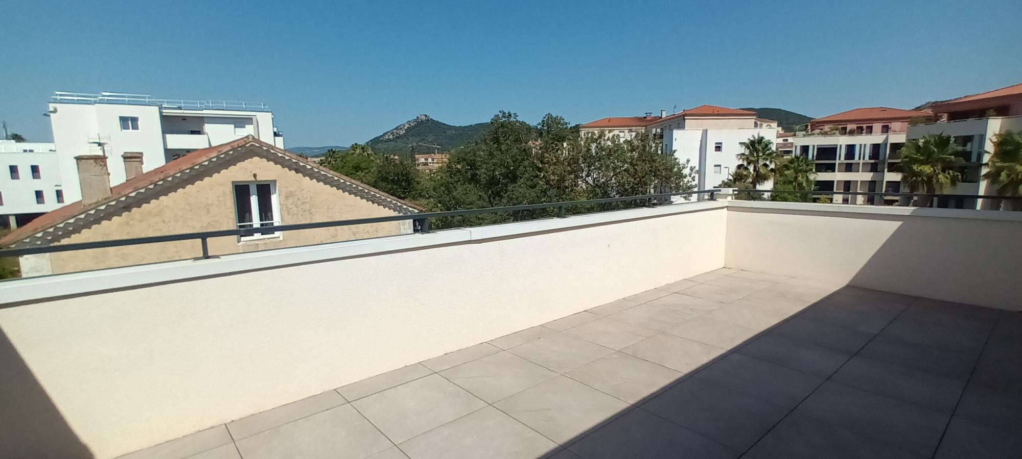 
																			3 pièces - 
																		3ème étage - 59m² - 1 086,75 € - Photo #0