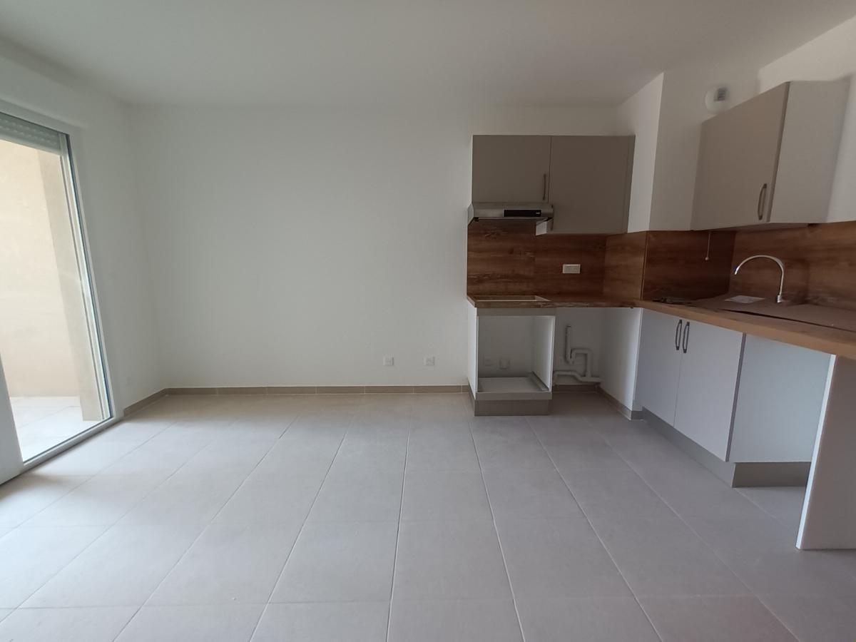 
																																							2 pièces - 
																																						1er étage - 37m² - 689,96 € - Photo #1