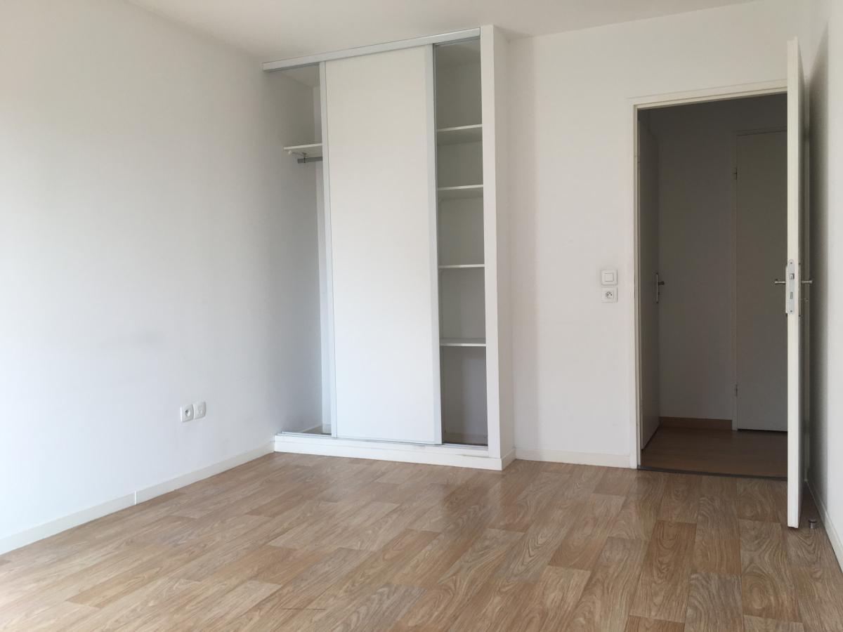 
																																							3 pièces - 
																																						1er étage - 72m² - 870,89 € - Photo #4