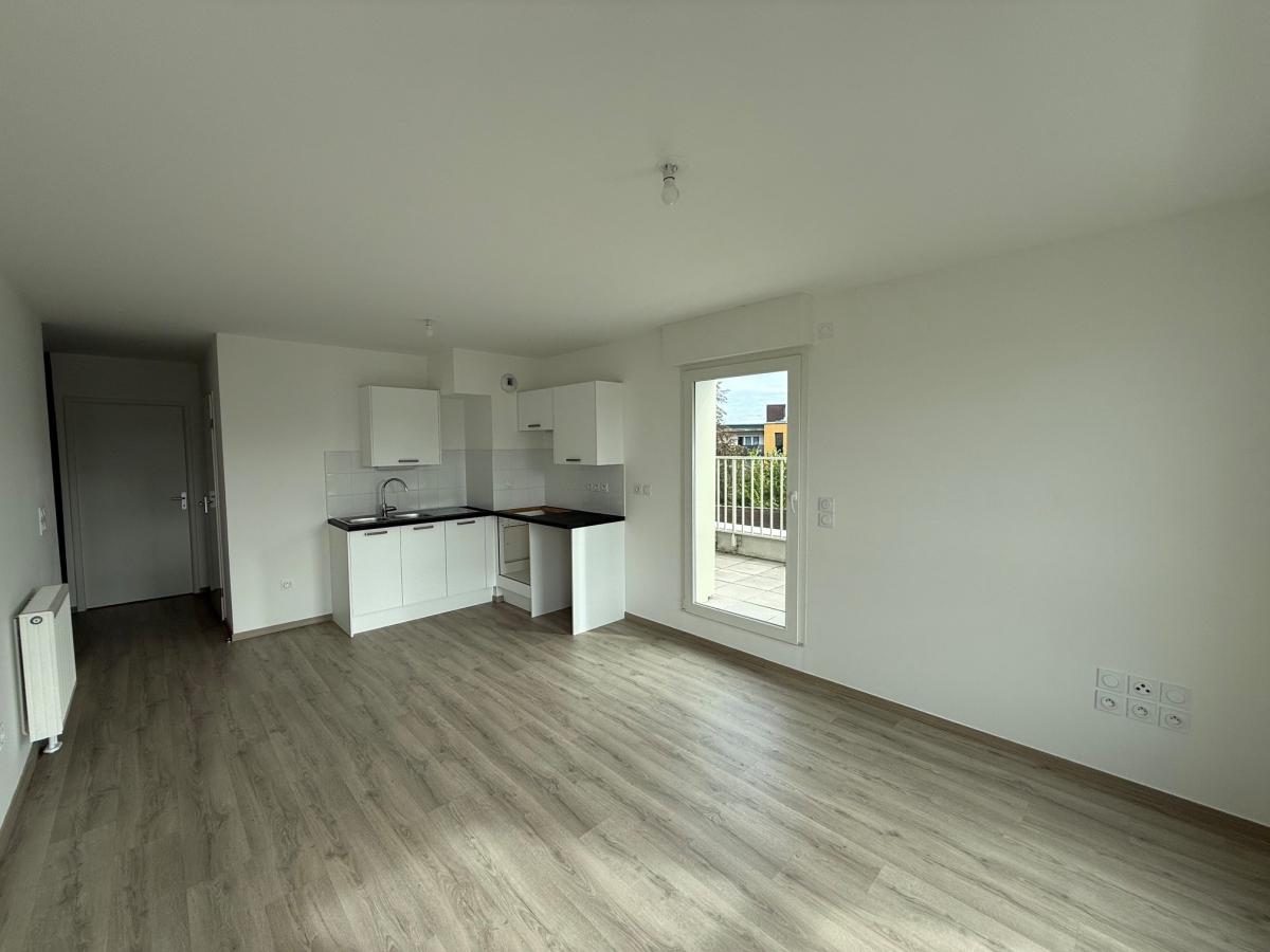 2 pièces - 3ème étage - 45m² - 605,70 € - Photo #0