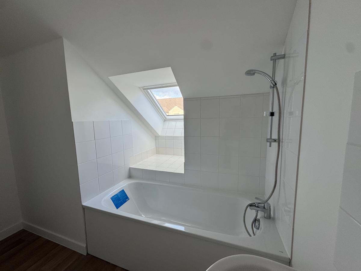 
																																							4 pièces - 
																																						RDC - 0m² - 363 000 € - Photo #7