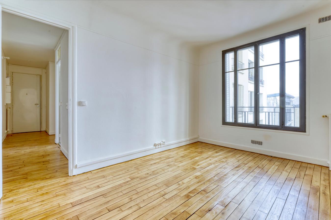 
																																							2 pièces - 
																																						3ème étage 350 000 € - Photo #3