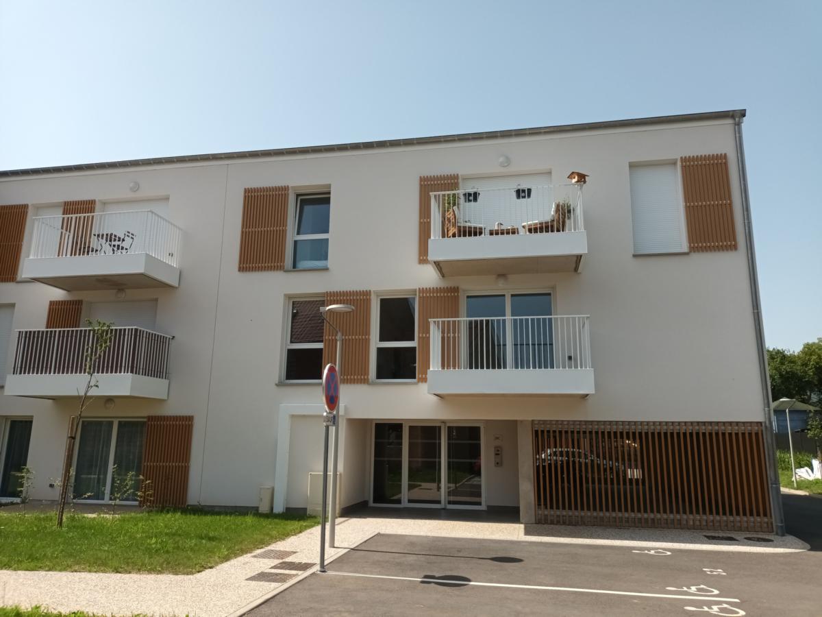 
																																							2 pièces - 
																																						RDC - 43m² - 728,50 € - Photo #1
