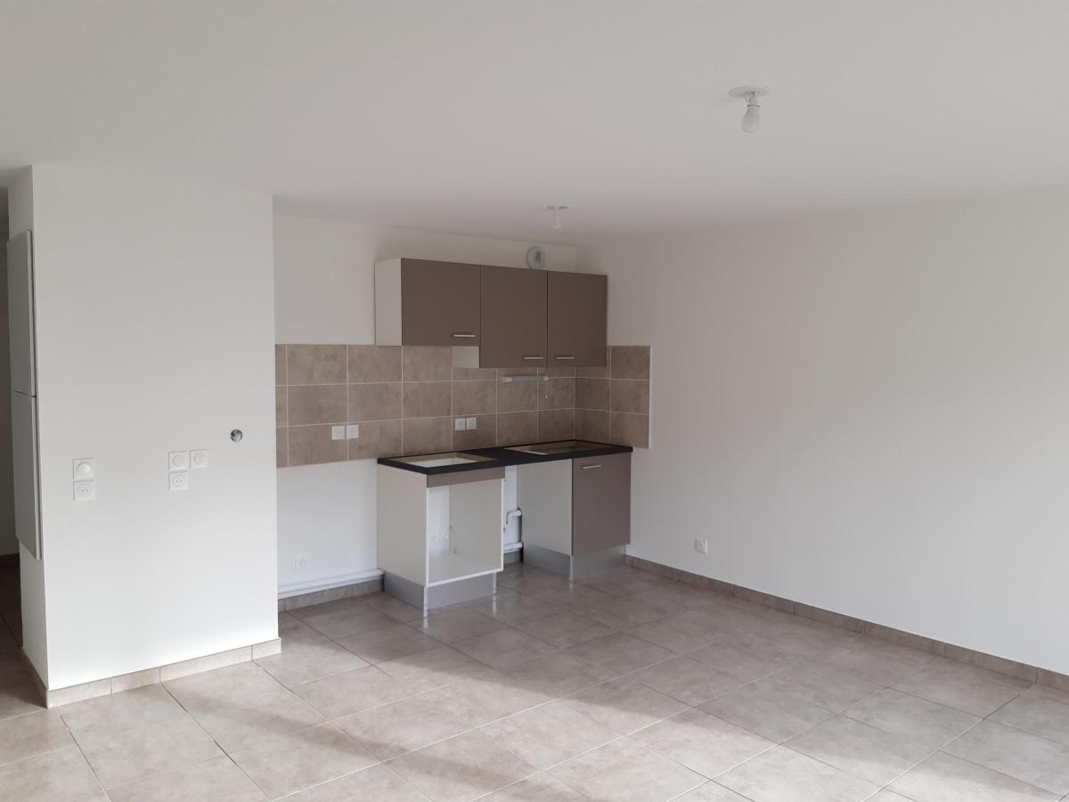 
																																							3 pièces - 
																																						4ème étage - 62m² - 890,23 € - Photo #1