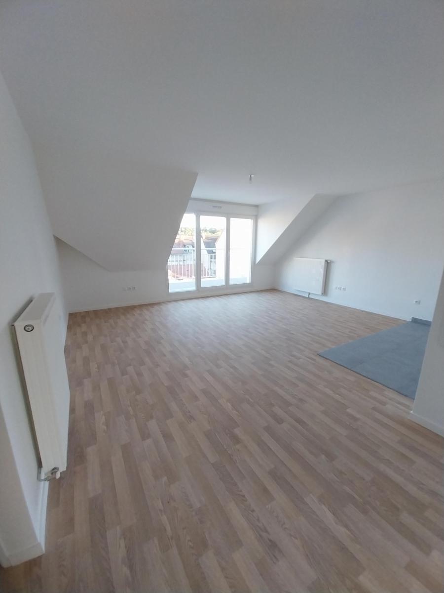 
																																							3 pièces - 
																																						3ème étage - 67m² - 815,25 € - Photo #1