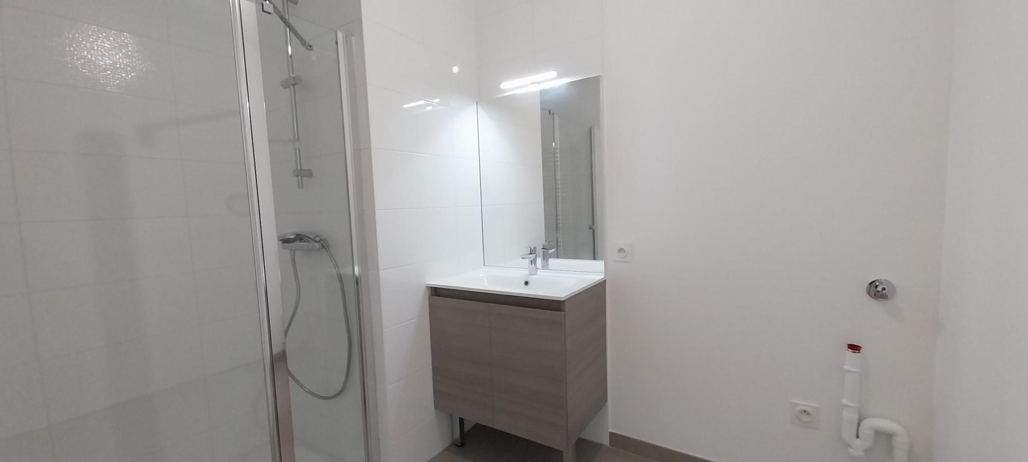 
																																							4 pièces - 
																																						2ème étage - 76m² - 1 069,23 € - Photo #5