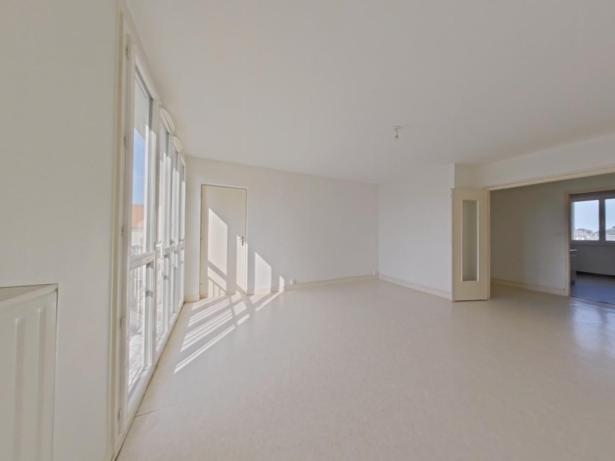2 pièces - 3ème étage - 53m² - 639,32 € - Photo #0