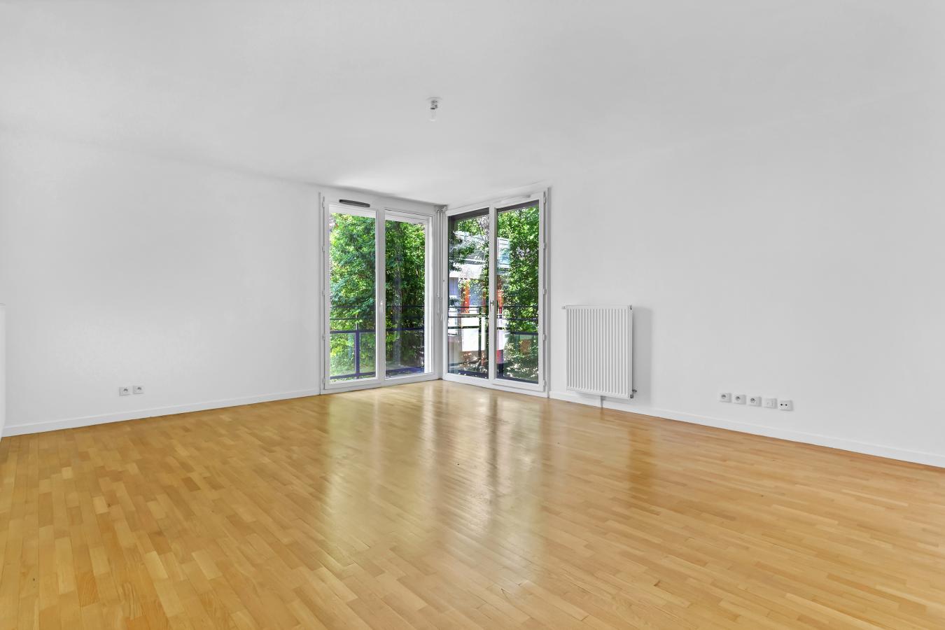 
																																							4 pièces - 
																																						1er étage - 83m² - 1 676,53 € - Photo #1