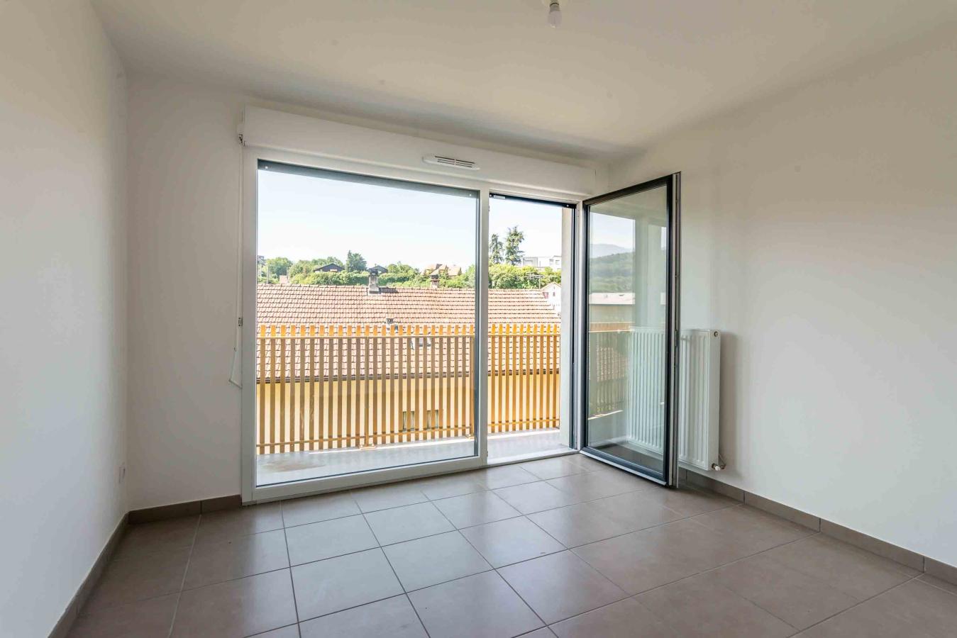 
																																							3 pièces - 
																																						2ème étage - 72m² - 944,95 € - Photo #5