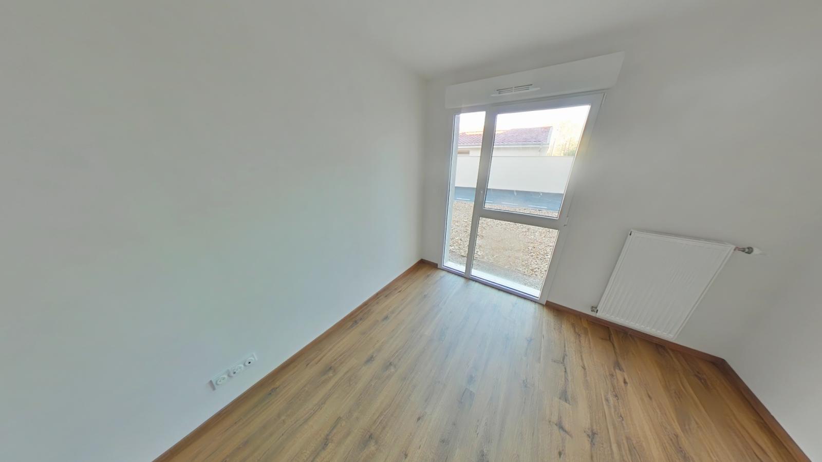 3 pièces - RDC - 64m² - 900,27 € - Photo #2