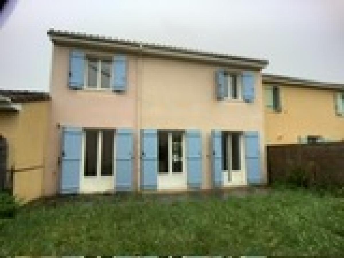 5 pièces - RDC - 0m² - 295 000 € - Photo #0