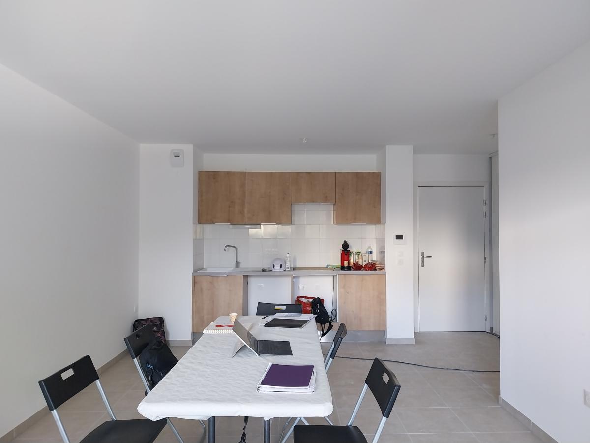 
																																							2 pièces - 
																																						RDC - 44m² - 712,19 € - Photo #3