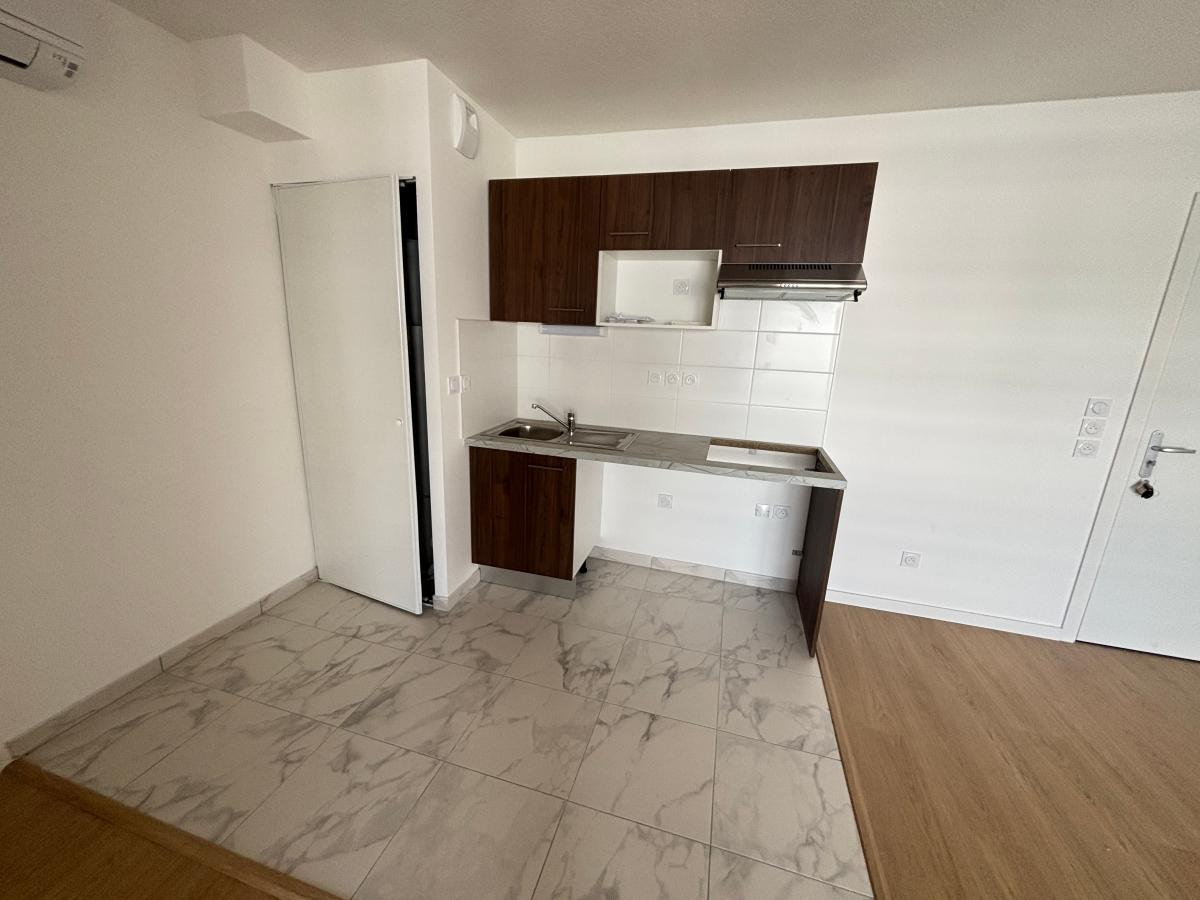 
																																							3 pièces - 
																																						3ème étage - 64m² - 717,83 € - Photo #3