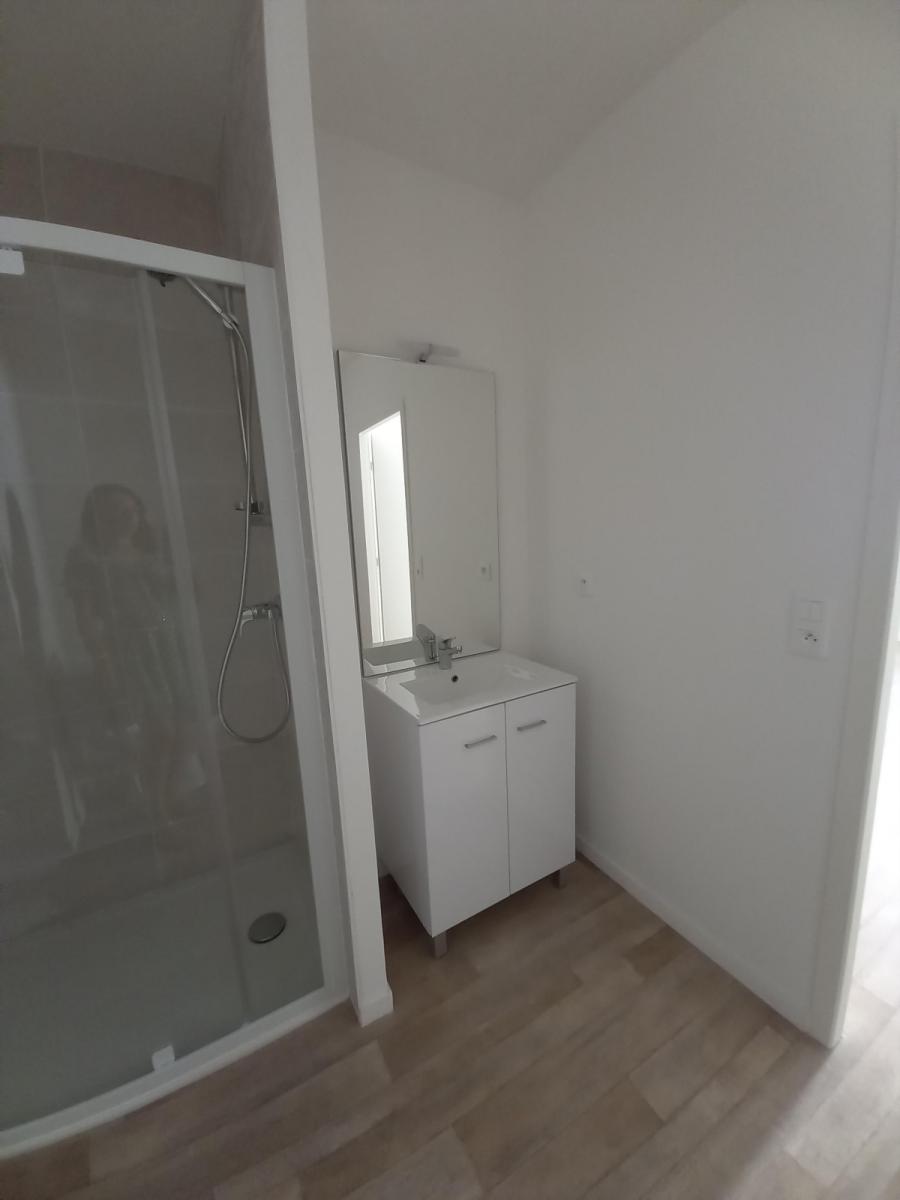 
																																							3 pièces - 
																																						1er étage - 59m² - 722,59 € - Photo #7