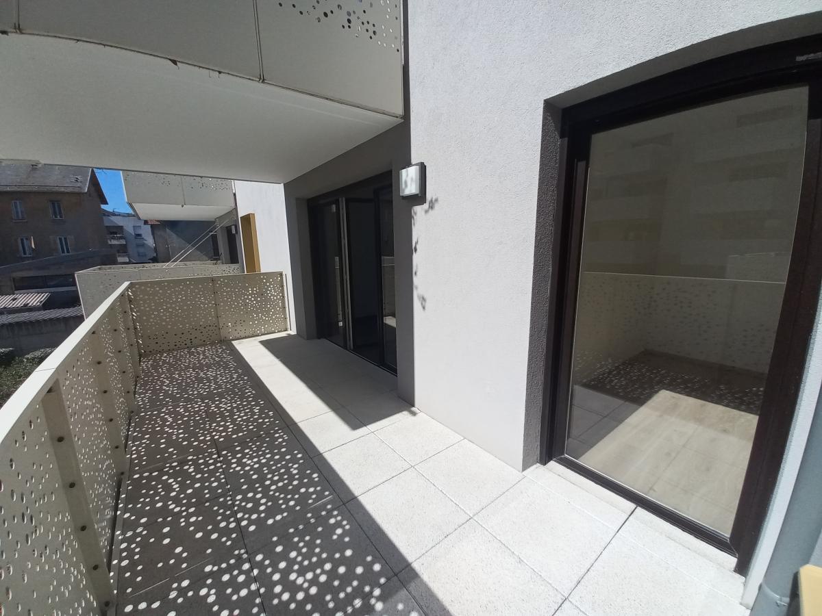 
																																							3 pièces - 
																																						1er étage - 69m² - 919,61 € - Photo #1