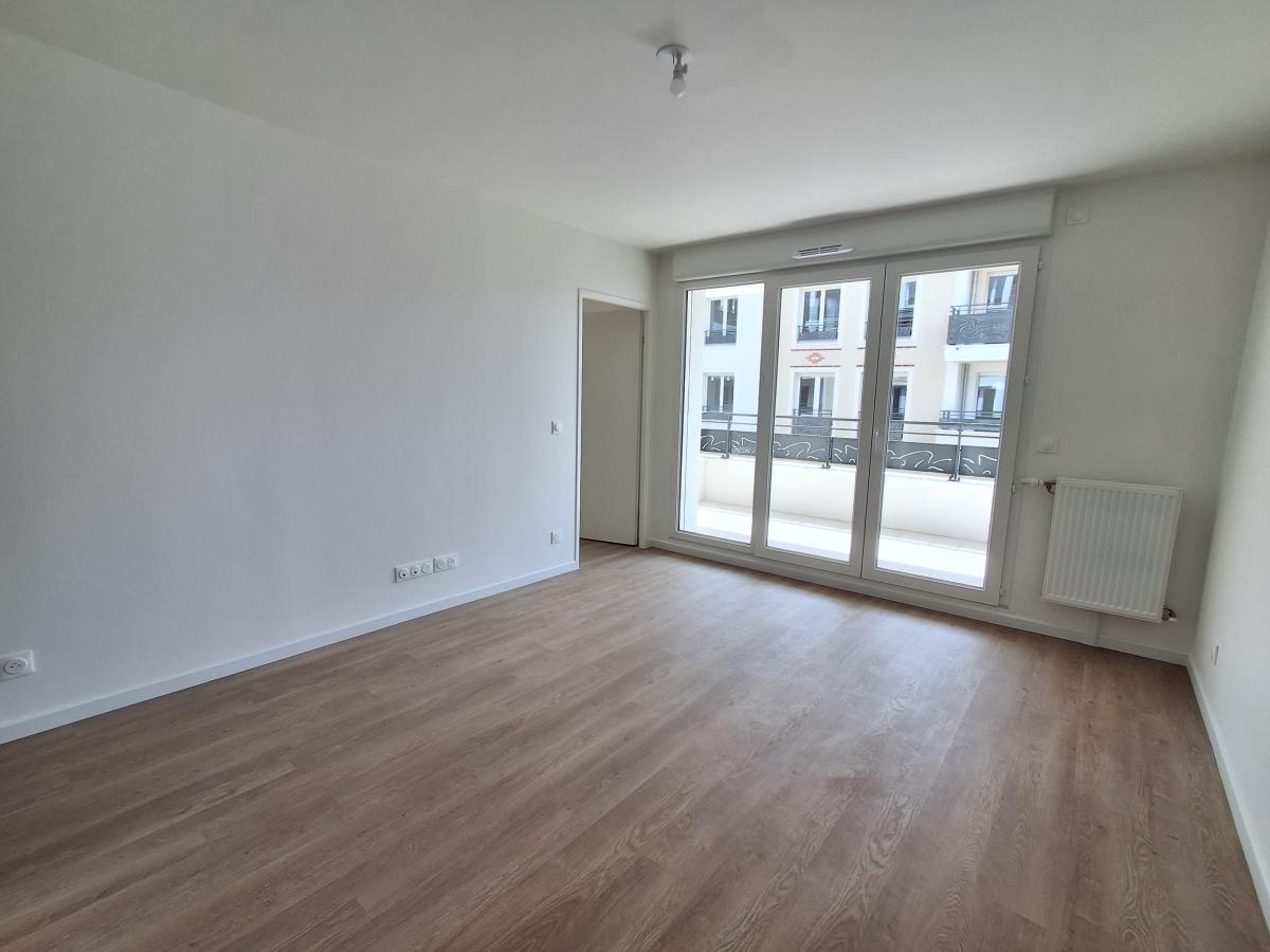 2 pièces - 2ème étage - 44m² - 960,08 € - Photo #0