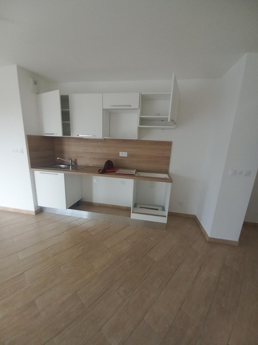 
																			3 pièces - 
																		3ème étage - 70m² - 1 013,83 € - Photo #5