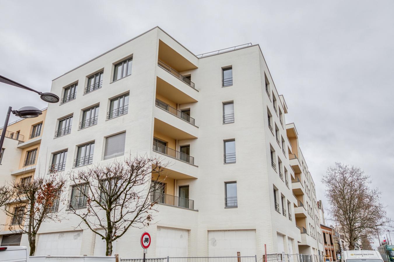 
																			2 pièces - 
																		1er étage - 44m² - 882,97 € - Photo #0