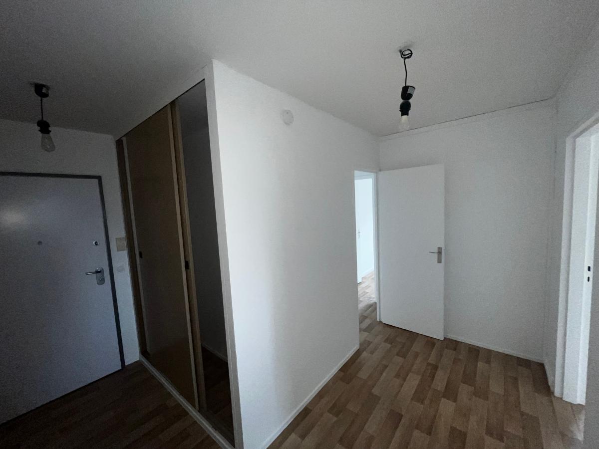 3 pièces - 10ème étage - 63m² - 1 563,76 € - Photo #0