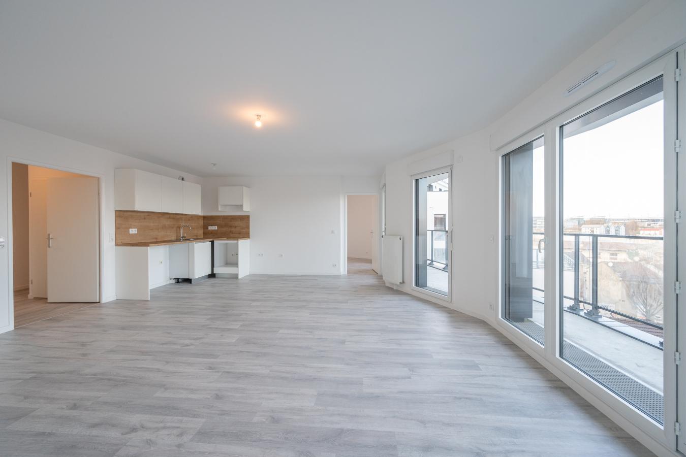 
																																							5 pièces - 
																																						5ème étage - 104m² - 1 698,87 € - Photo #1