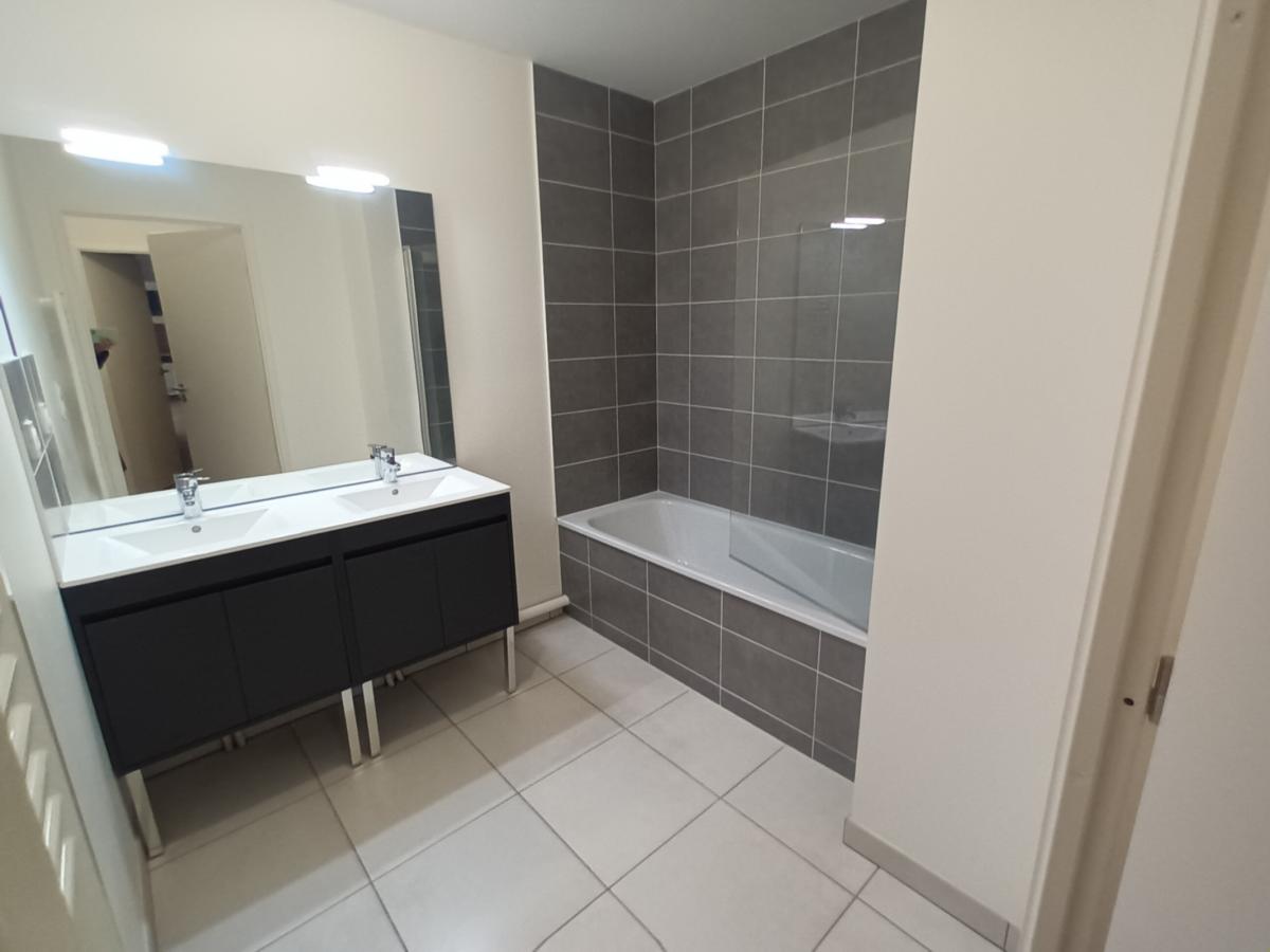 3 pièces - 3ème étage - 62m² - 963,53 € - Photo #5