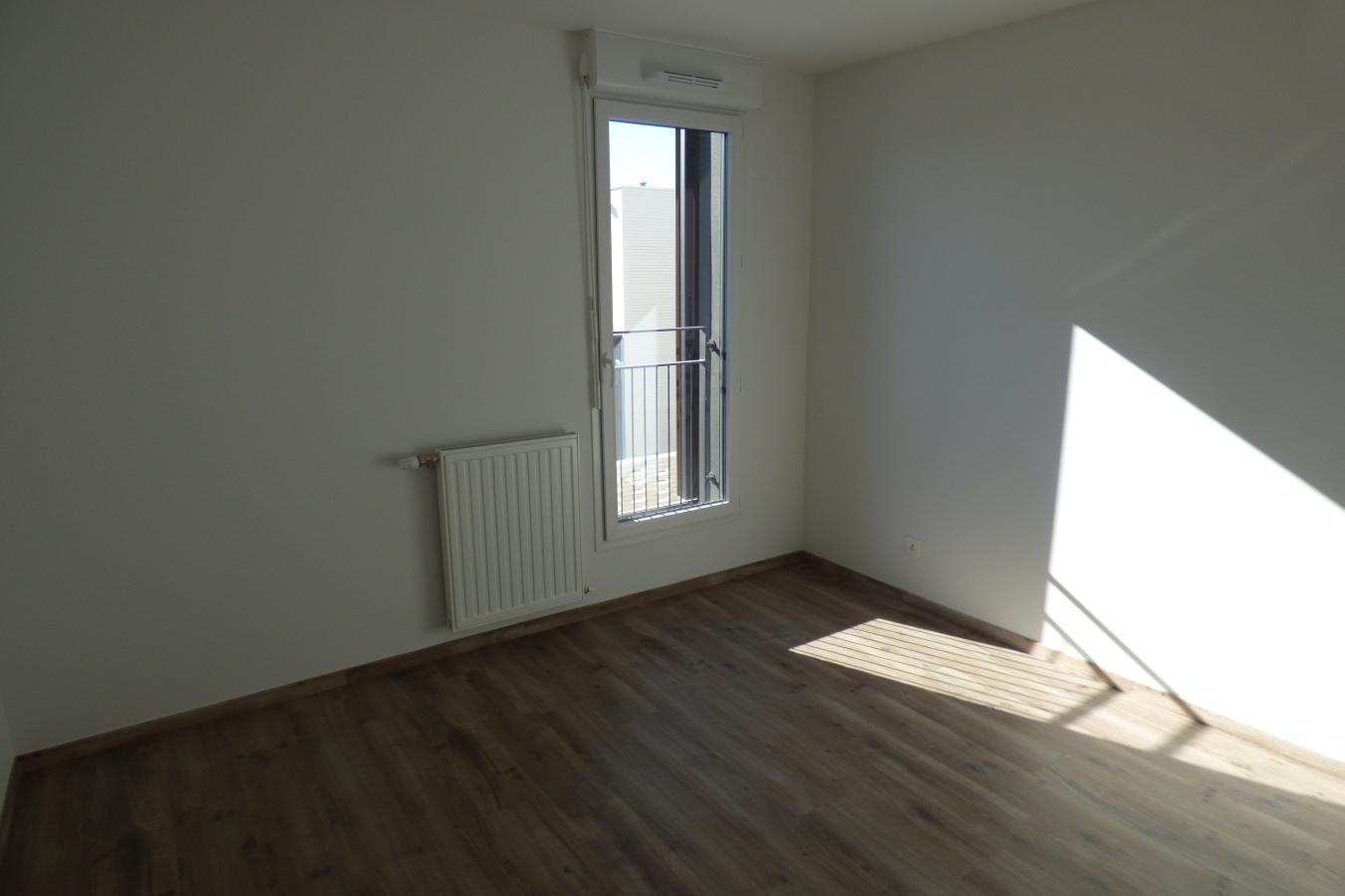
																																							4 pièces - 
																																						1er étage - 81m² - 969,62 € - Photo #6