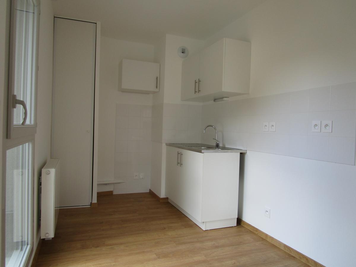 
																																							3 pièces - 
																																						1er étage - 66m² - 722,86 € - Photo #1