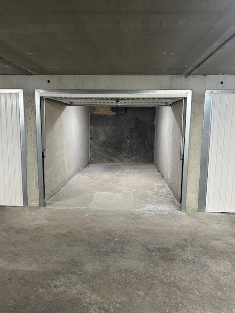 
																																							4 pièces - 
																																						3ème étage - 79m² - 1 072,40 € - Photo #4