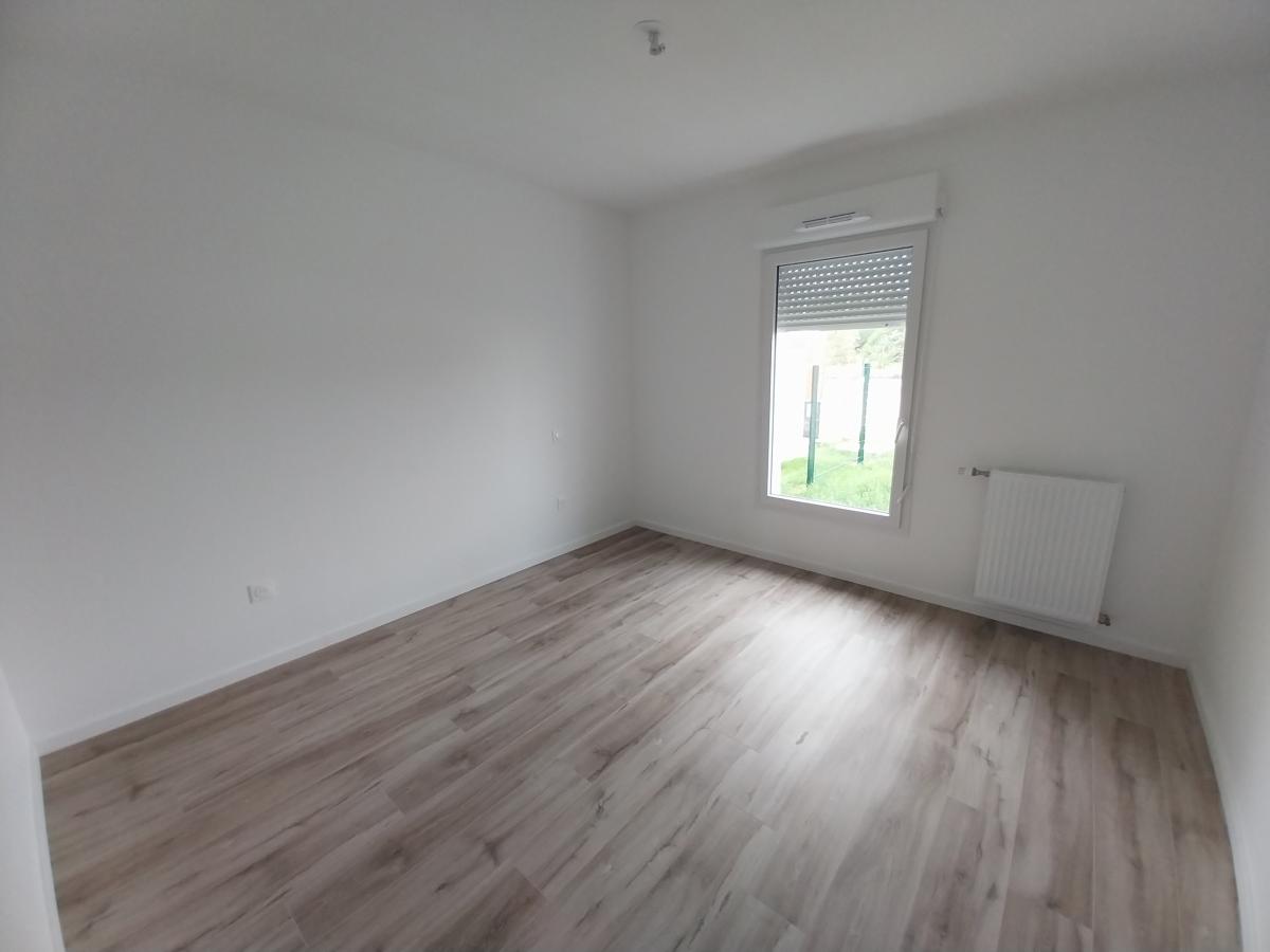 2 pièces - RDC - 42m² - 516,01 € - Photo #3