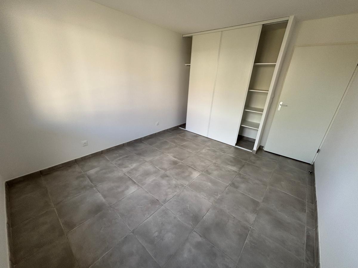 
																																							3 pièces - 
																																						RDC - 66m² - 752,18 € - Photo #7