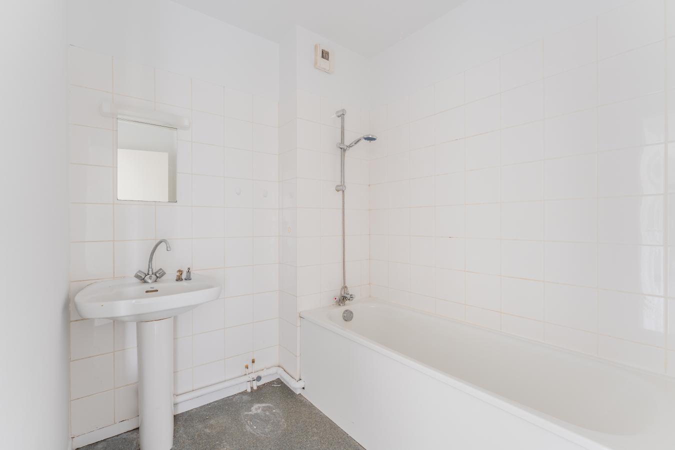 
																			2 pièces - 
																		3ème étage - 54m² - 124 000 € - Photo #4