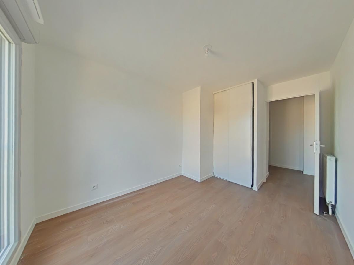 
																																							3 pièces - 
																																						1er étage - 62m² - 795,51 € - Photo #4