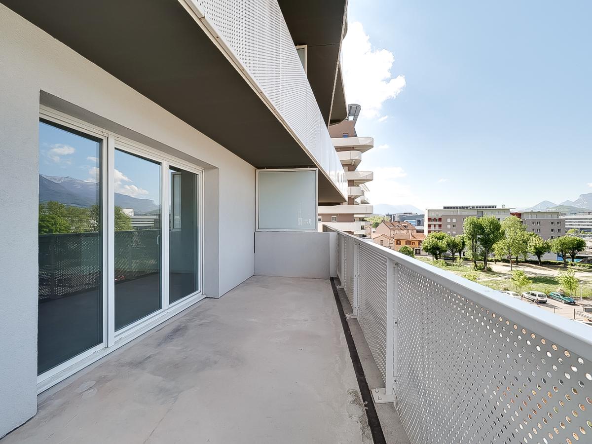 
																																							4 pièces - 
																																						6ème étage - 77m² - 1 034,63 € - Photo #6