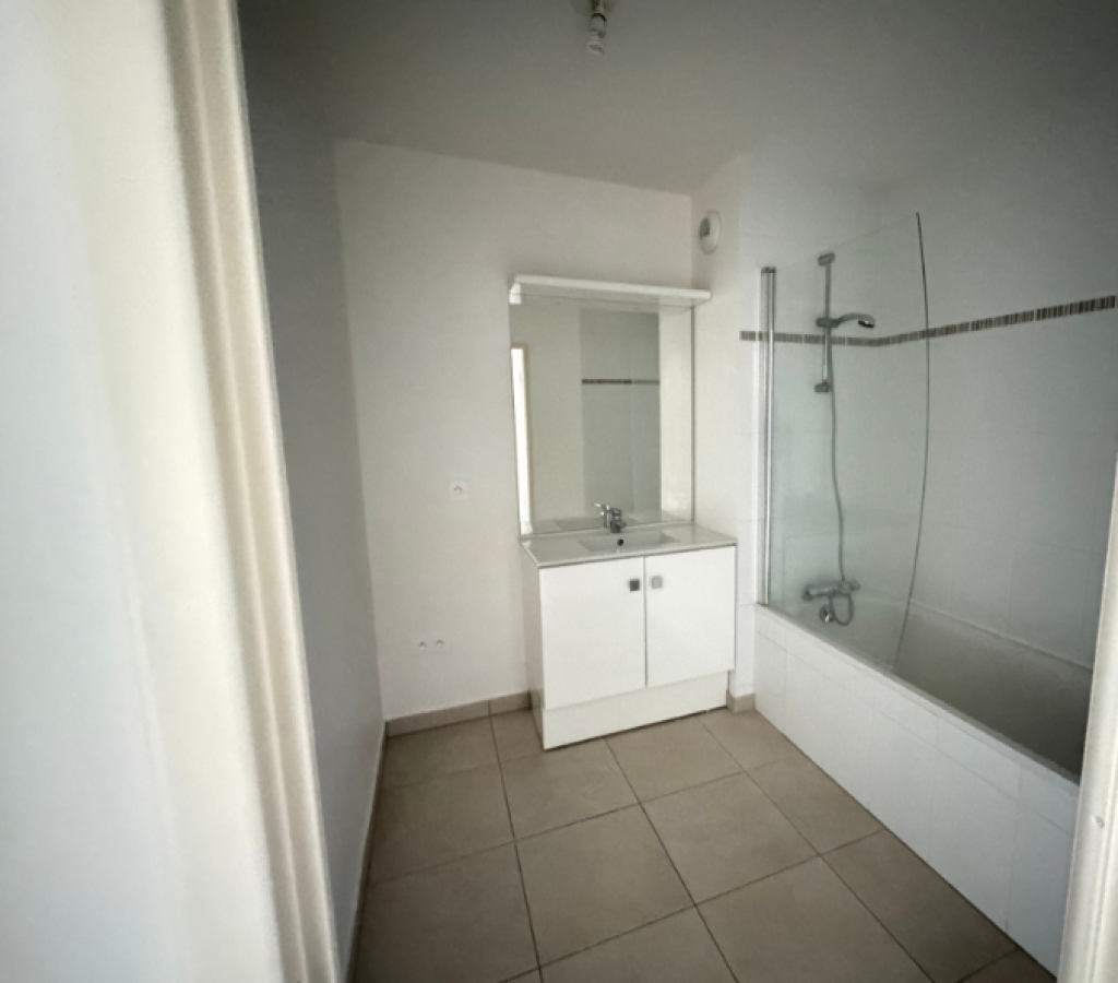 
																			3 pièces - 
																		1er étage - 61m² - 754,61 € - Photo #7