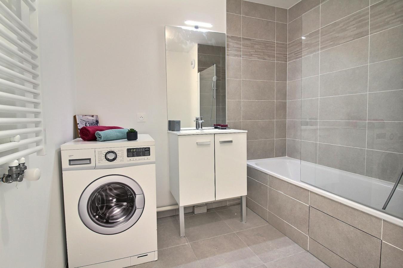 
																																							3 pièces - 
																																						2ème étage - 61m² - 1 194,36 € - Photo #3