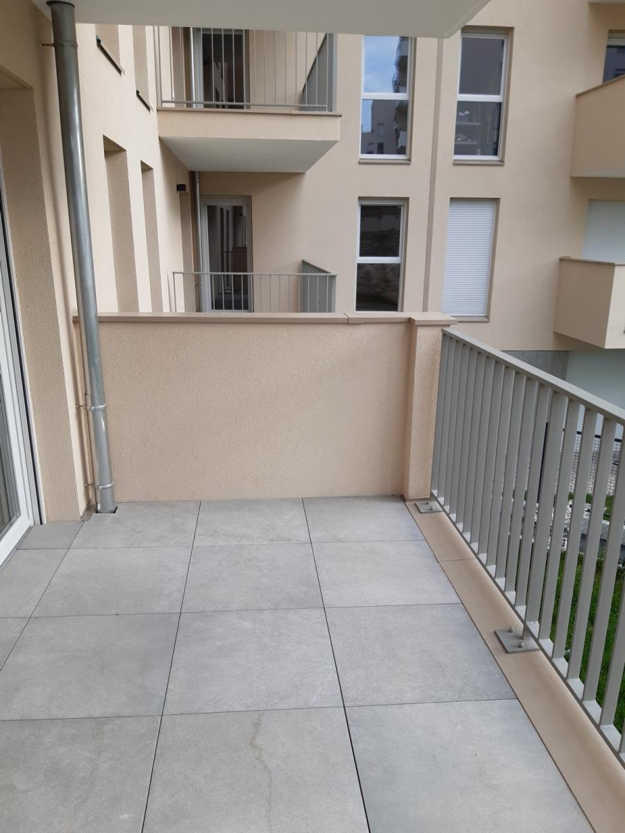
																																							3 pièces - 
																																						1er étage - 58m² - 779,74 € - Photo #2