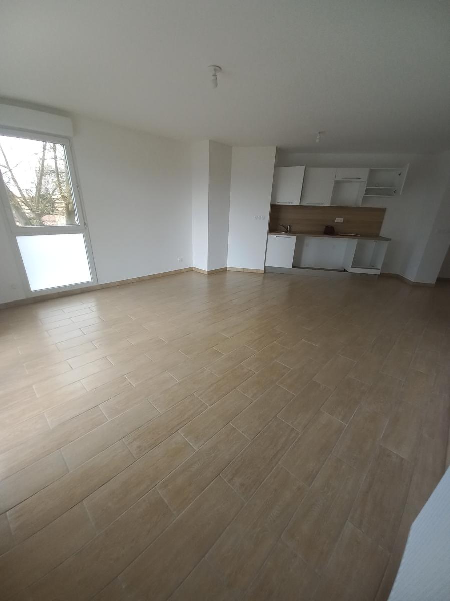 
																			3 pièces - 
																		3ème étage - 70m² - 1 013,83 € - Photo #3