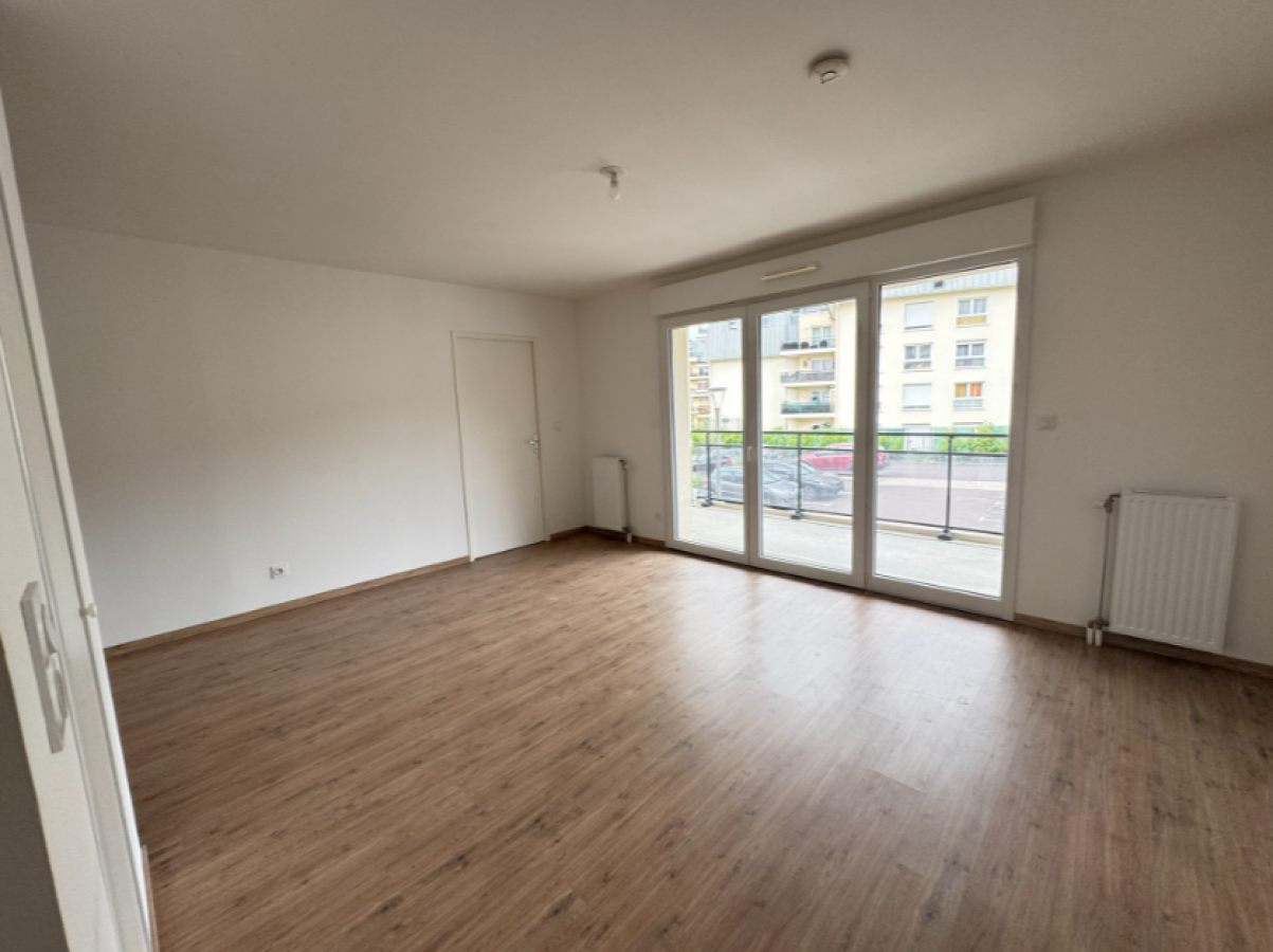 
																																							2 pièces - 
																																						2ème étage - 46m² - 587,61 € - Photo #5