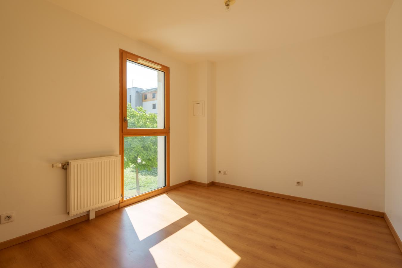 
																																							4 pièces - 
																																						RDC - 89m² - 1 259,04 € - Photo #4