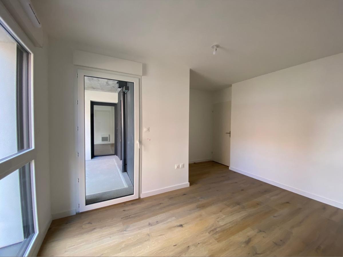 3 pièces - 1er étage - 72m² - 894,59 € - Photo #6