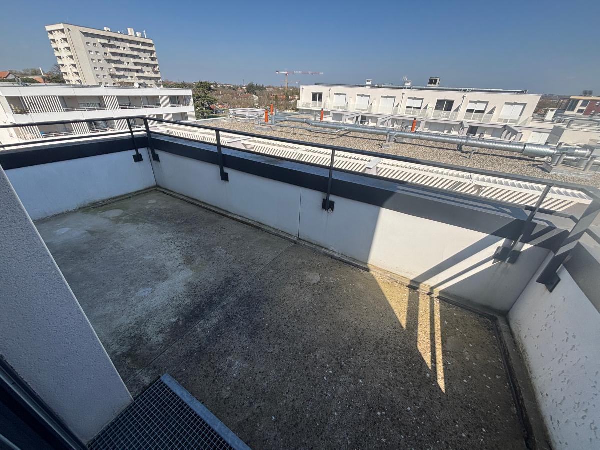 
																			4 pièces - 
																		4ème étage - 85m² - 1 007,75 € - Photo #7