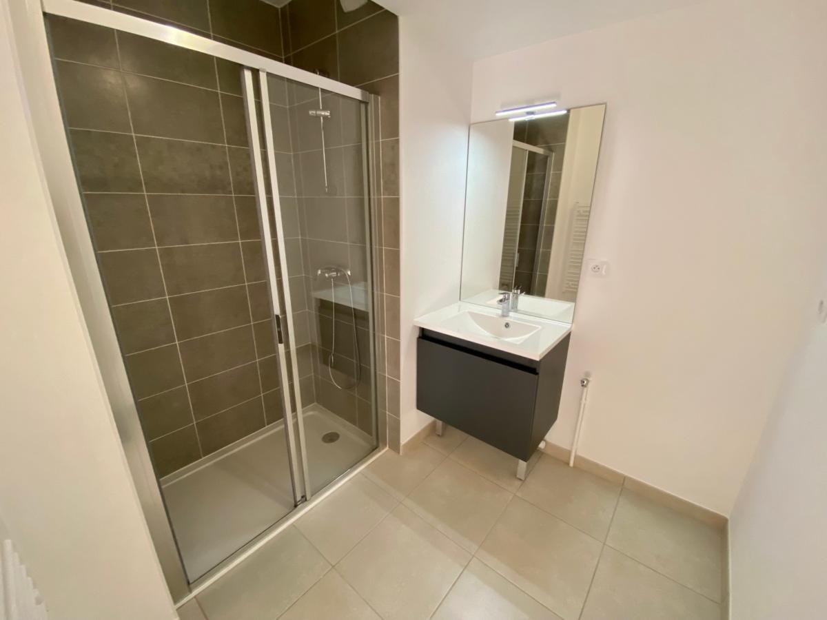 
																																							3 pièces - 
																																						1er étage - 62m² - 794,46 € - Photo #4
