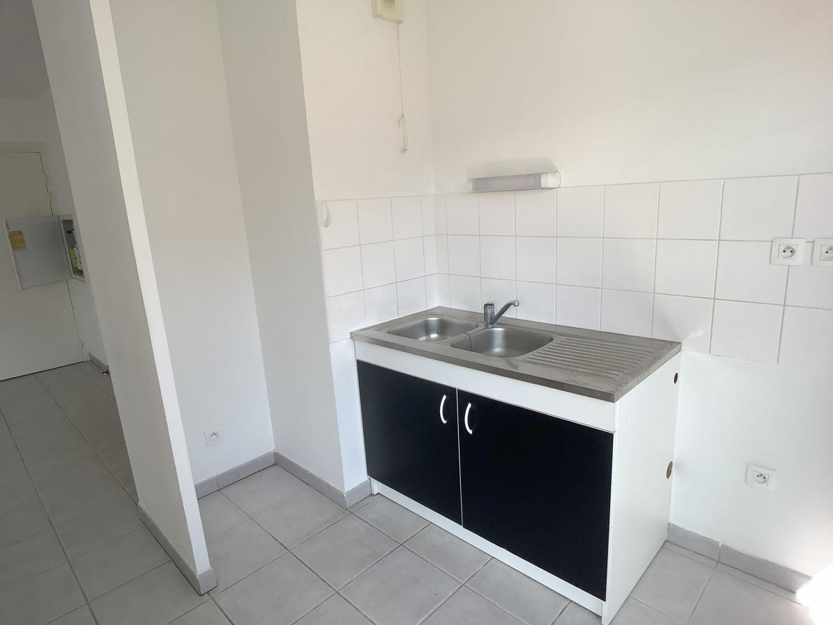 
																																							2 pièces - 
																																						2ème étage - 0m² - 126 700 € - Photo #2