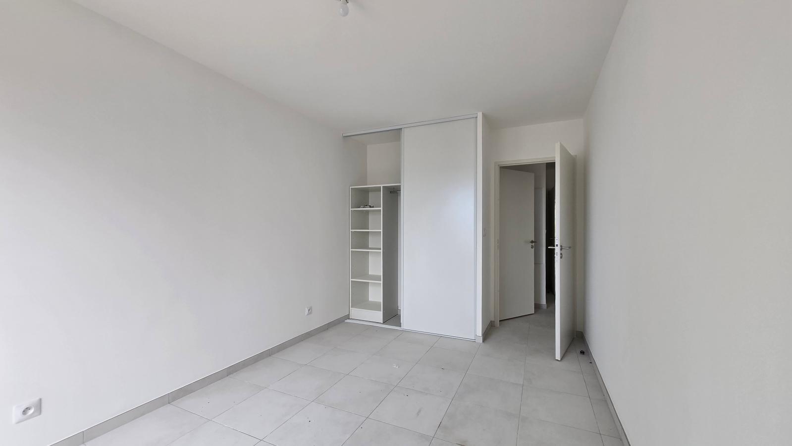 
																																							3 pièces - 
																																						RDC - 68m² - 925,60 € - Photo #5