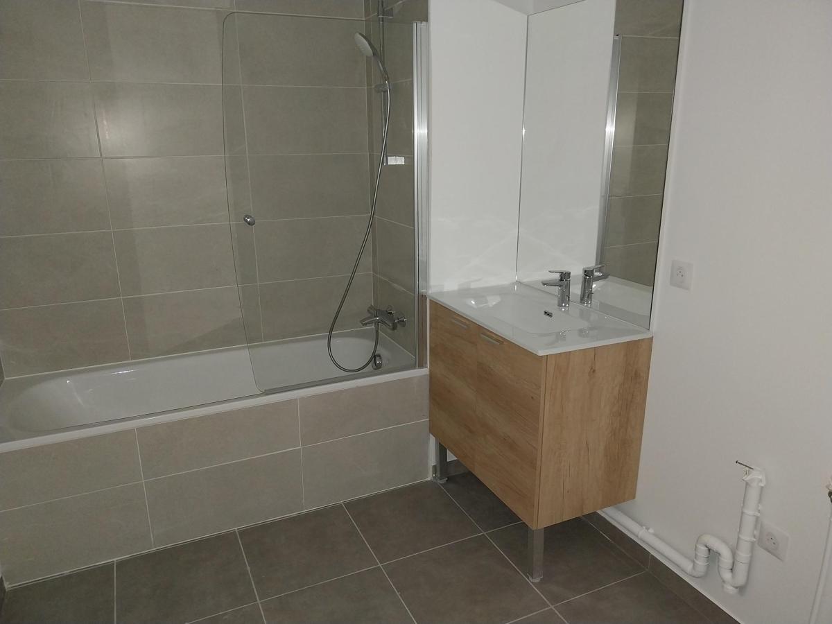 
																																							4 pièces - 
																																						3ème étage - 91m² - 1 350,07 € - Photo #6