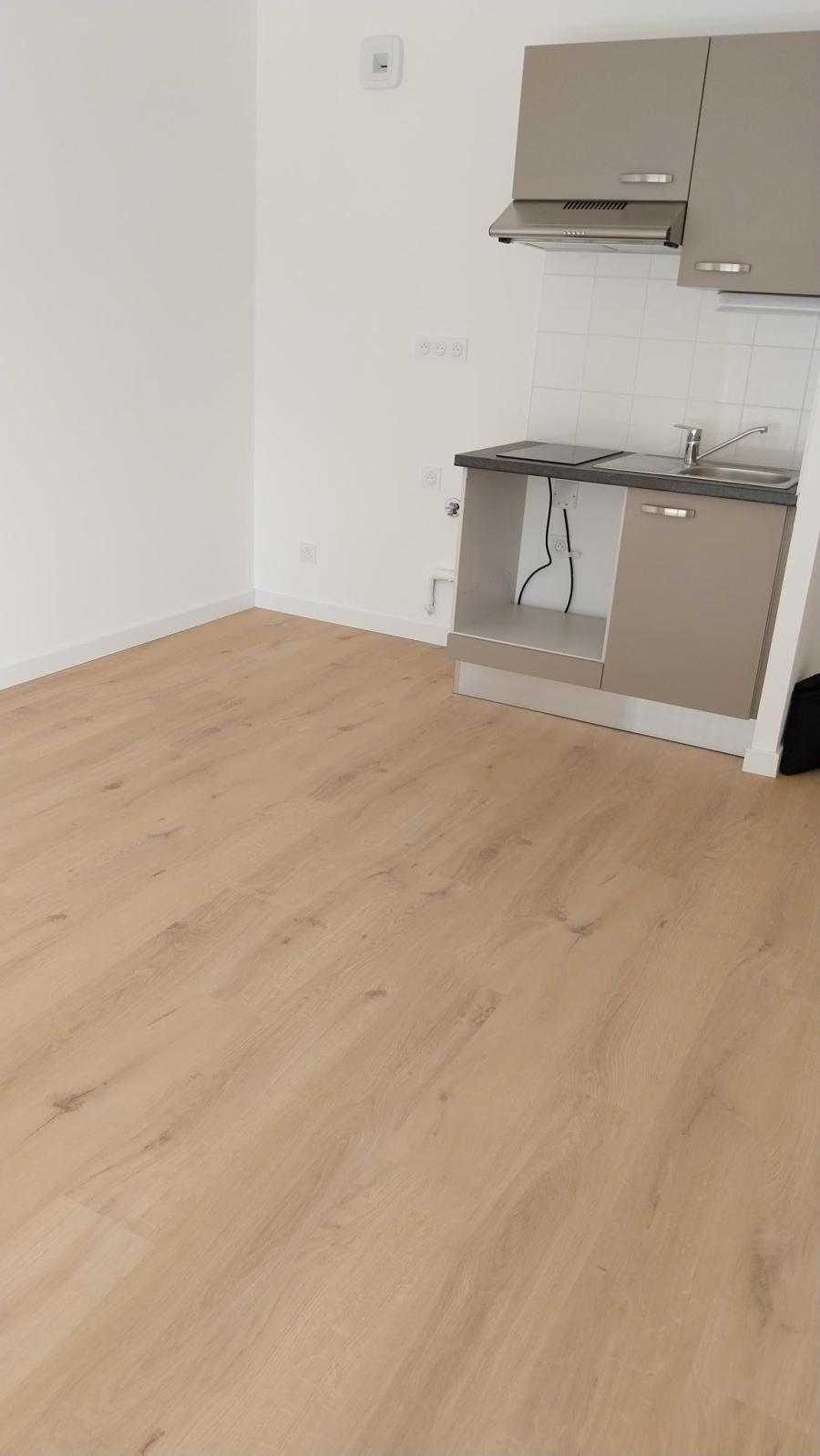 
																																							3 pièces - 
																																						1er étage - 64m² - 923,13 € - Photo #1