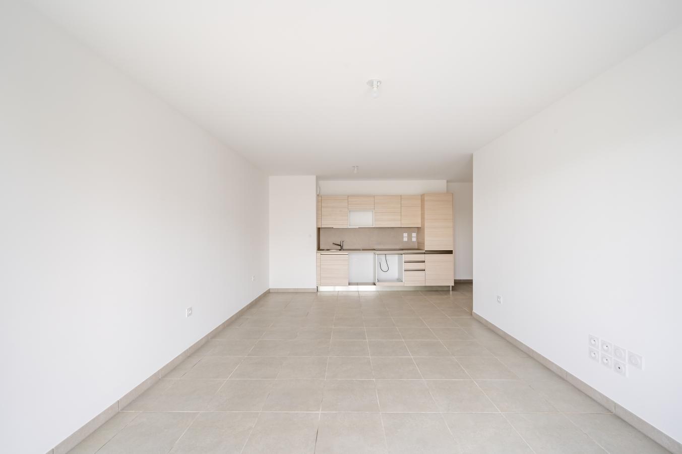 
																																							3 pièces - 
																																						3ème étage - 58m² - 710,65 € - Photo #2